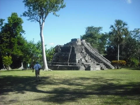 Temple across the ceremonial lawn — Costa Maya, Mexico — Chacchoben Maya Ruins