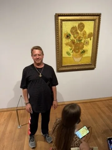 Scott and Sunflowers in the gallery — Amsterdam — Van Gogh Museum