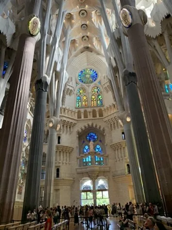 Soaring interior nave — Barcelona — Sagrada Família