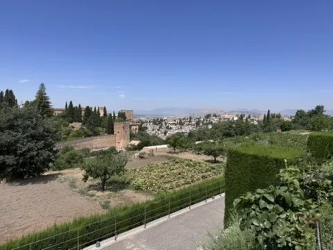Garden panorama toward Granada — Granada — Alhambra