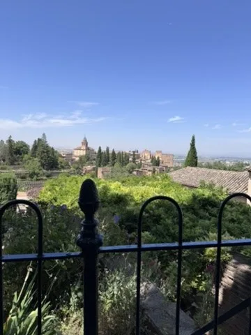 Alhambra panorama through the railing — Granada — Alhambra