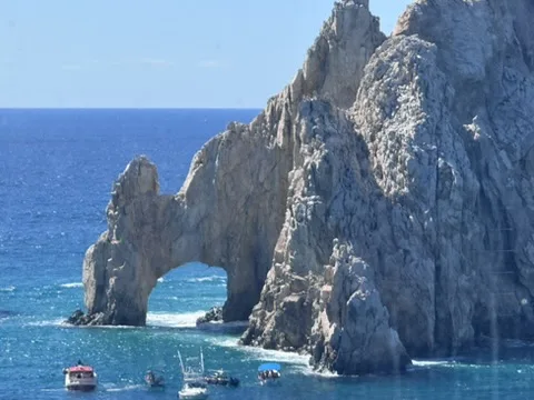 Cabo San Lucas — Land's End — a closer look