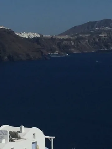 Oia — Santorini dreams — the journey in one frame