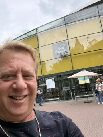 Amsterdam — Van Gogh Museum — an unforgettable perspective