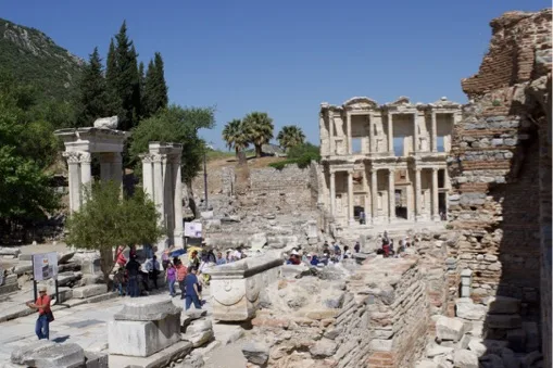 Ephesus — ancient world — the beauty of the destination