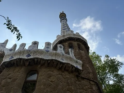 Park Güell — Barcelona — an unforgettable perspective